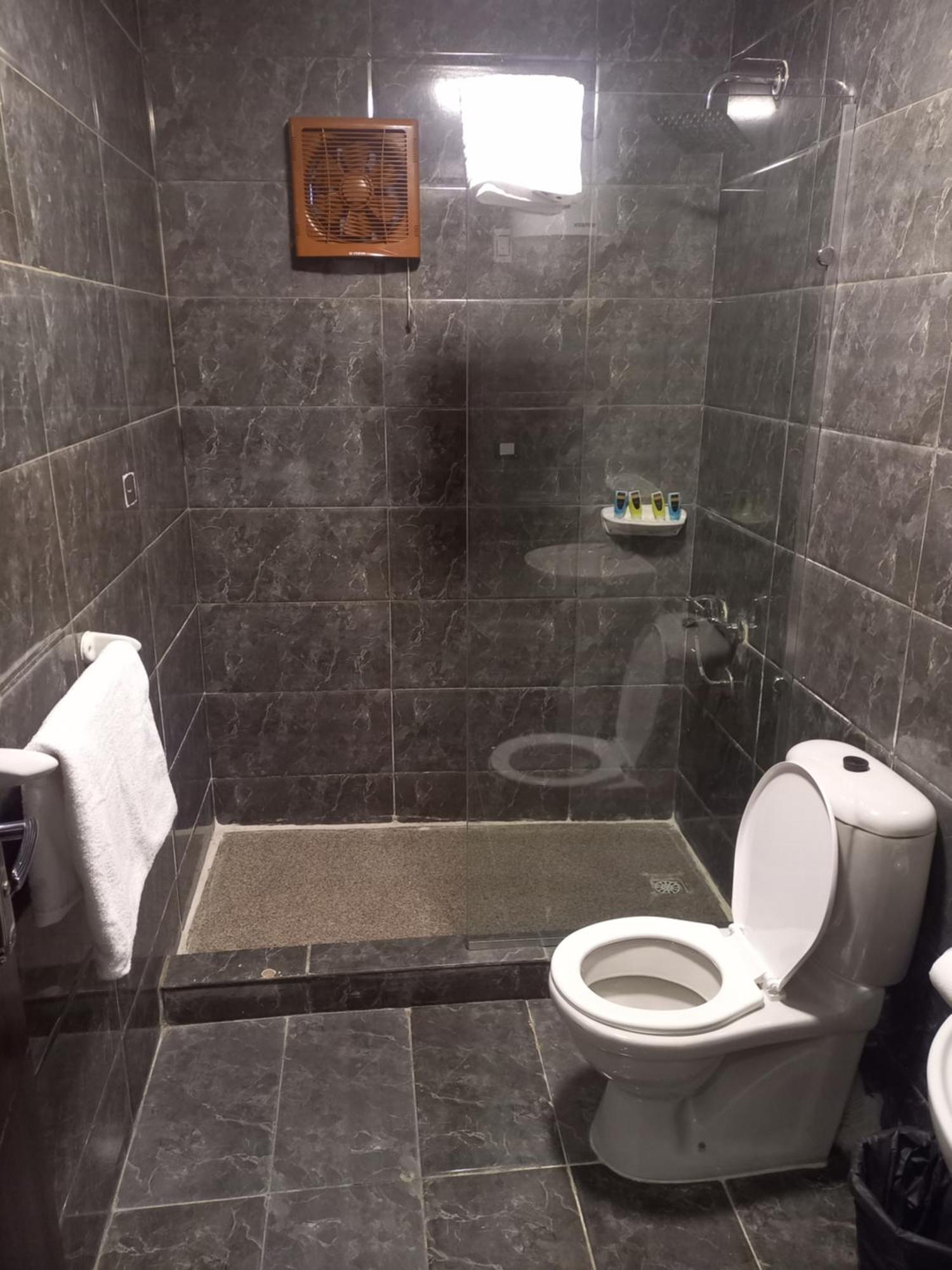 Basha Pyramids Inn Kafrat al Jabal Exterior photo