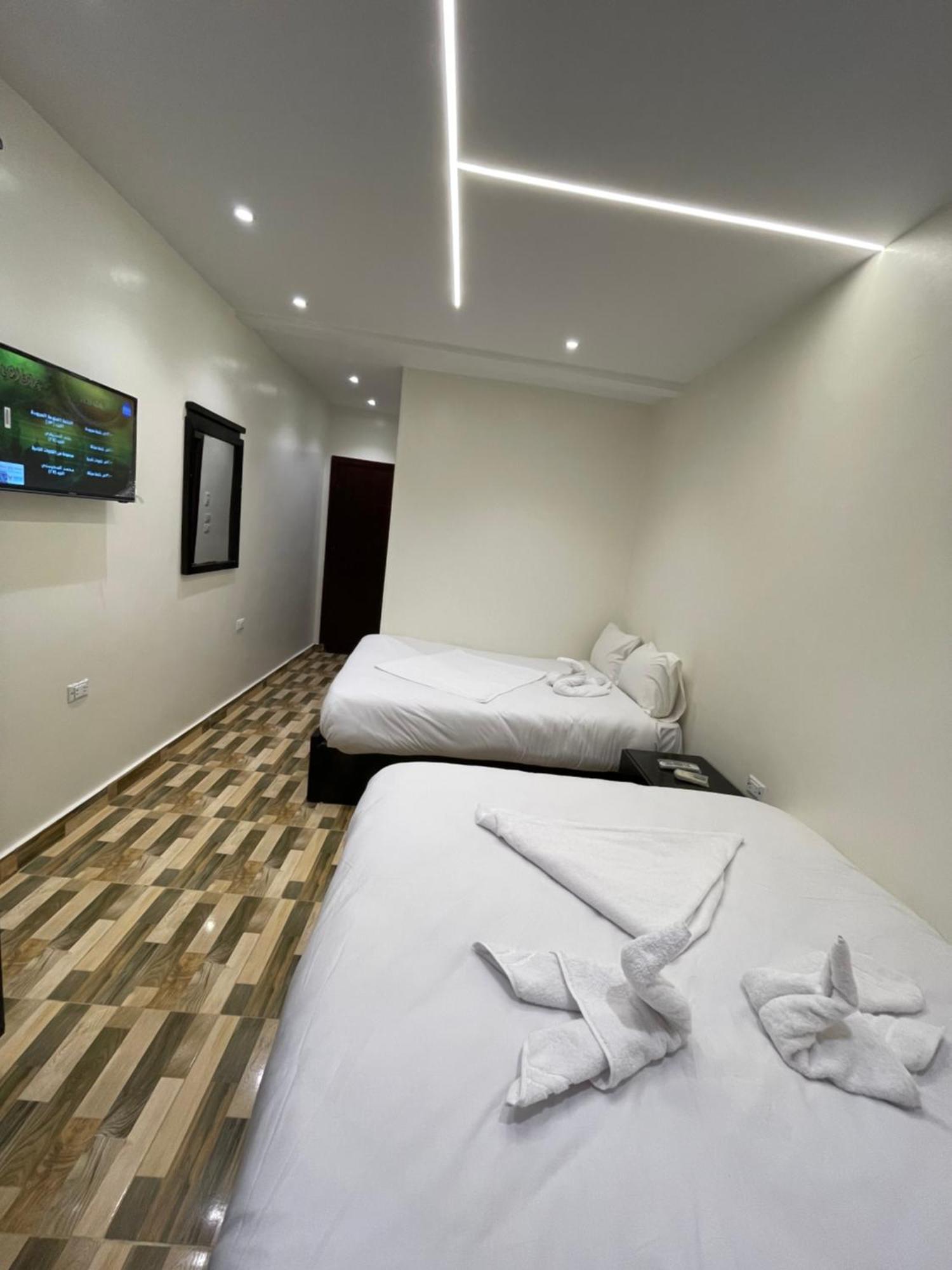Basha Pyramids Inn Kafrat al Jabal Exterior photo